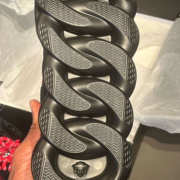 VERSACE CHAIN REACTION WOMEN 36.5 US 6 BRAND NEW WITH TAG ASKING 850 - Picture 7 of 9